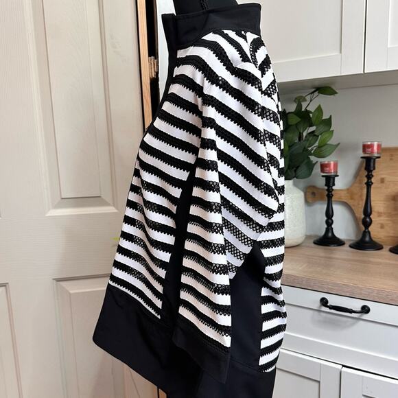 Weekends by Chico’s Women's Sz 1 US 8 M Striped Mesh Jacket Black White Academia - Picture 3 of 15